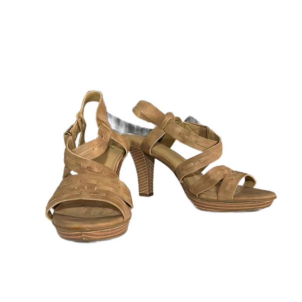 NATURALIZER Dade Strappy Sandal Tan with Platform Heels - NWOT!